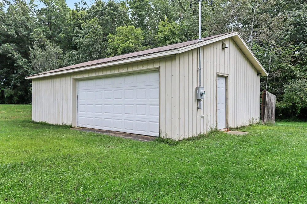 41341 County Road 665 Waverly Township, MI 49079