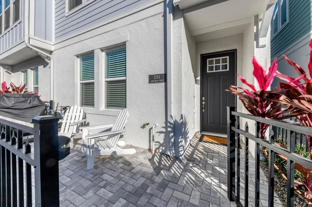 2313 LINDSTROM STREET Sarasota, FL 34237