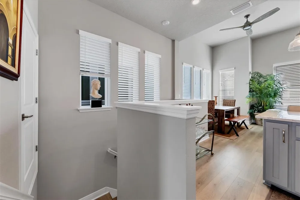 2313 LINDSTROM STREET Sarasota, FL 34237