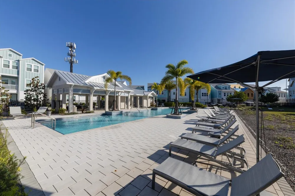 2313 LINDSTROM STREET Sarasota, FL 34237