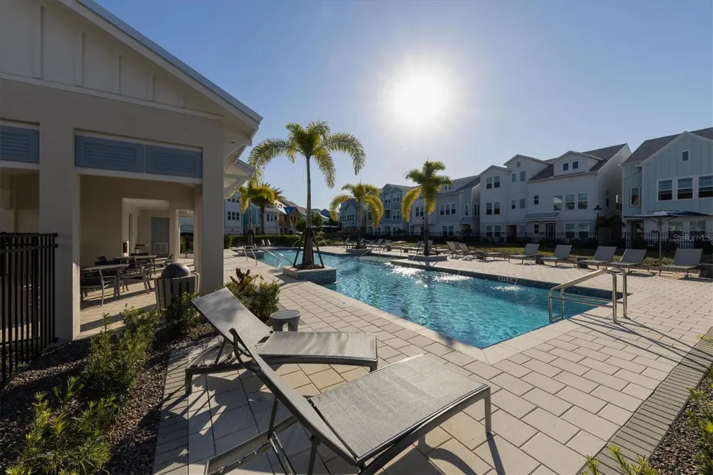 2313 LINDSTROM STREET Sarasota, FL 34237