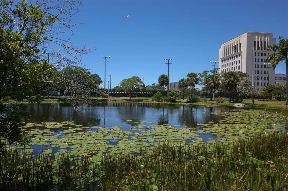 2313 LINDSTROM STREET Sarasota, FL 34237