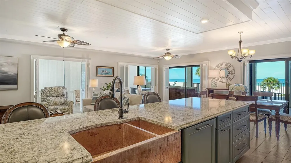 1100 BENJAMIN FRANKLIN DRIVE #204 Sarasota, FL 34236