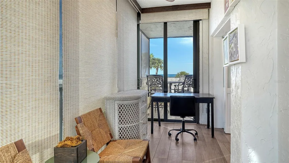 1100 BENJAMIN FRANKLIN DRIVE #204 Sarasota, FL 34236