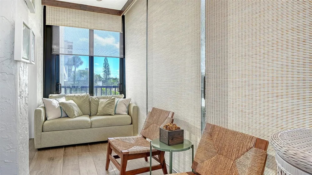 1100 BENJAMIN FRANKLIN DRIVE #204 Sarasota, FL 34236