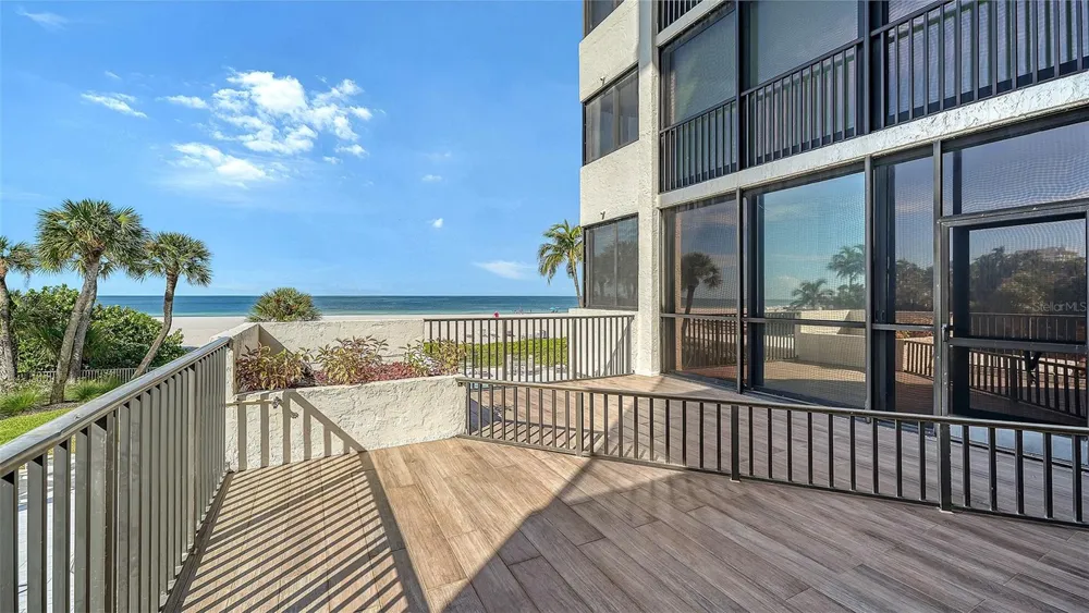 1100 BENJAMIN FRANKLIN DRIVE #204 Sarasota, FL 34236