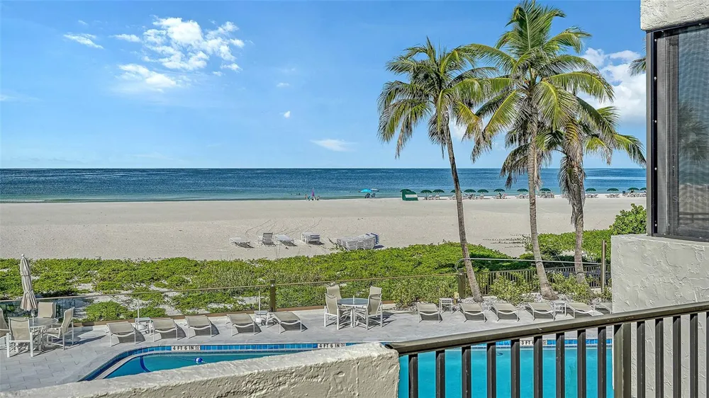 1100 BENJAMIN FRANKLIN DRIVE #204 Sarasota, FL 34236