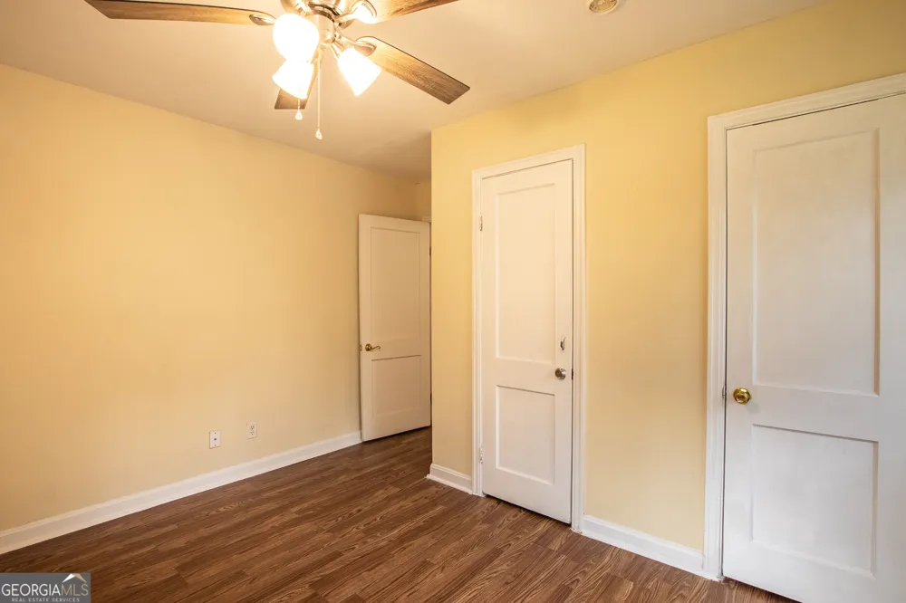 613 N Crawford ST Waycross, GA 31503