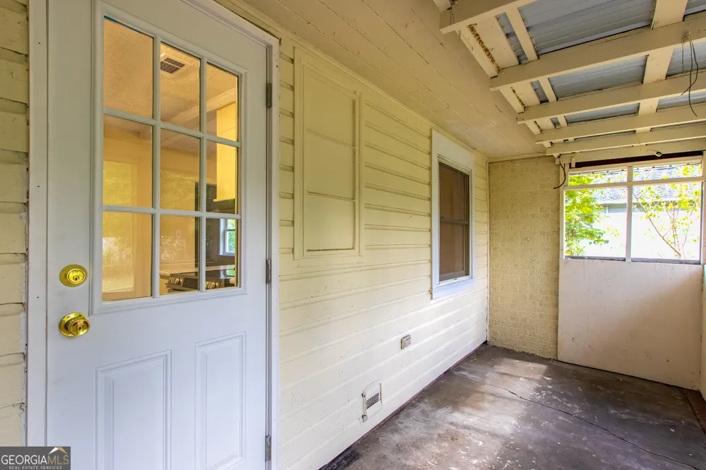 613 N Crawford ST Waycross, GA 31503