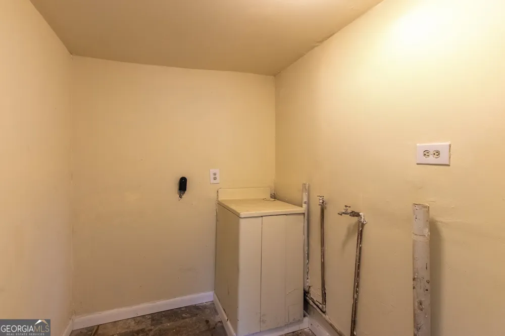 613 N Crawford ST Waycross, GA 31503