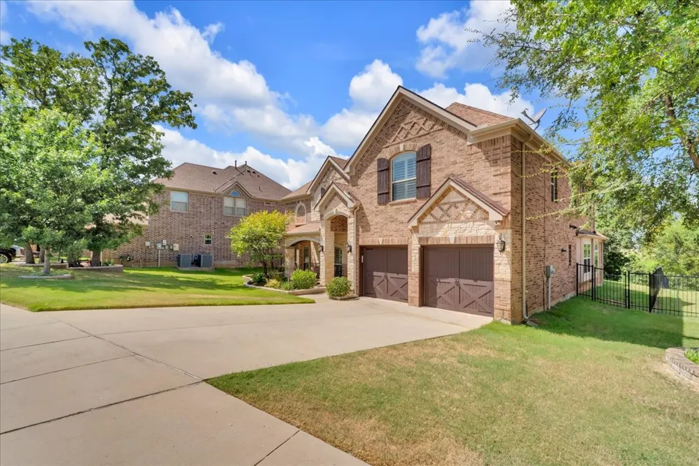 1229 Ardglass Trail Corinth, TX 76210