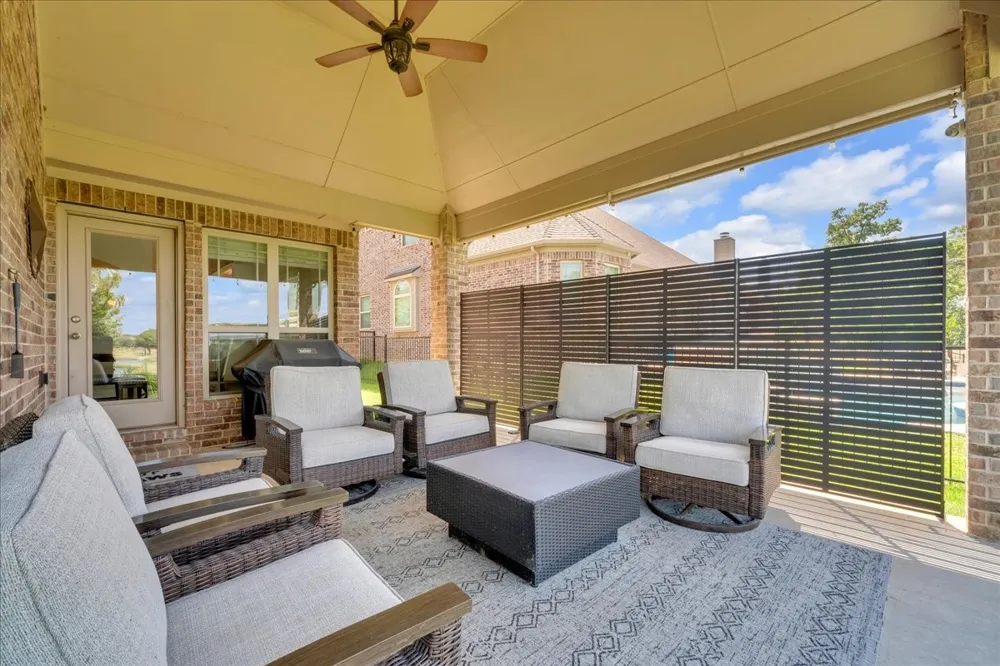 1229 Ardglass Trail Corinth, TX 76210