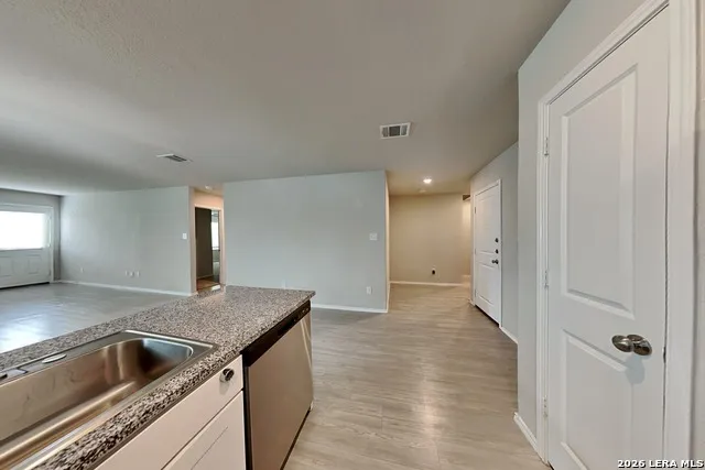 5542 Basil Chase St Hedwig, TX 78152