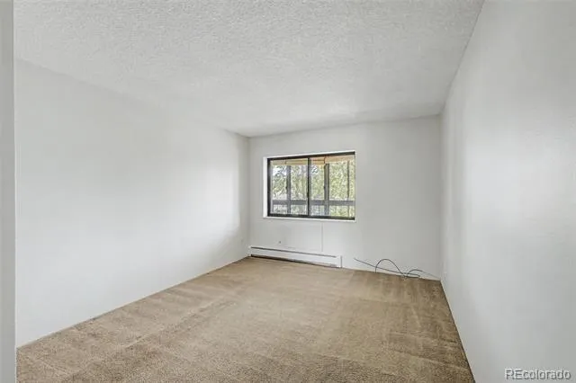 2868 S Heather Gardens Way #210 Aurora, CO 80014