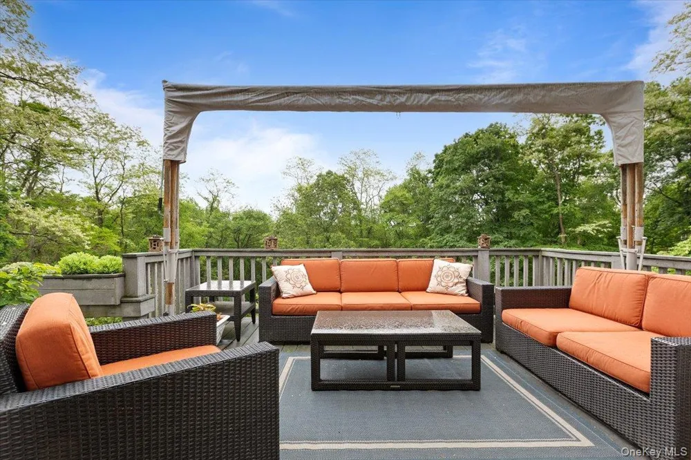 107 Tower Hill Road Briarcliff Manor, NY 10510