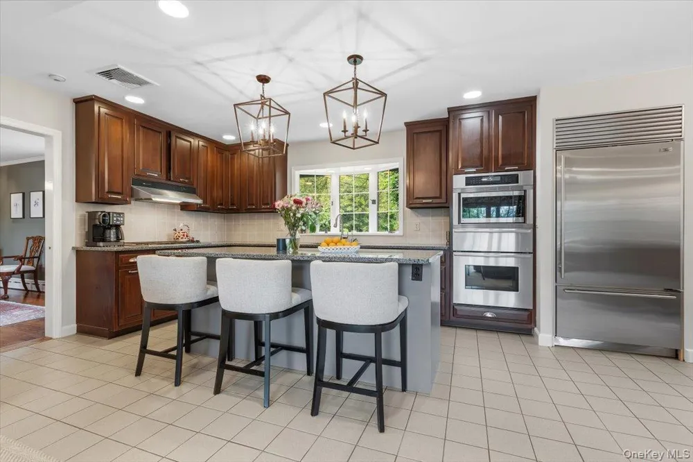 107 Tower Hill Road Briarcliff Manor, NY 10510