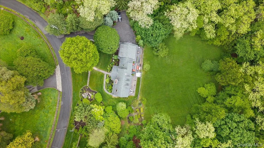 107 Tower Hill Road Briarcliff Manor, NY 10510