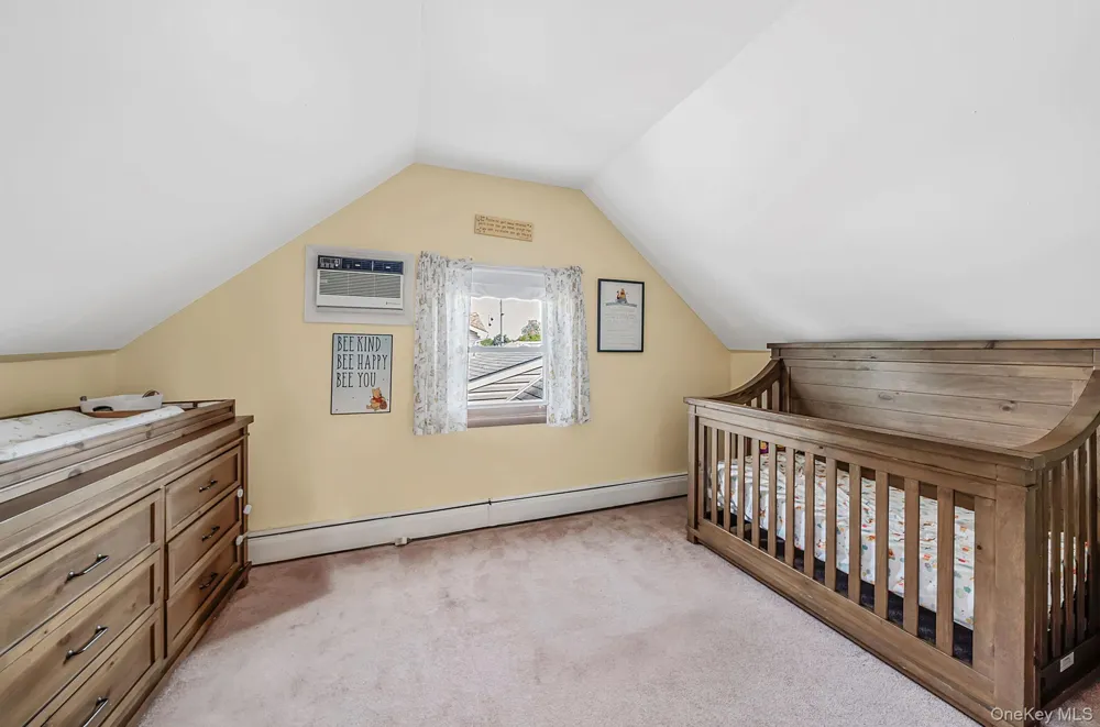 96 Slate Lane Levittown, NY 11756