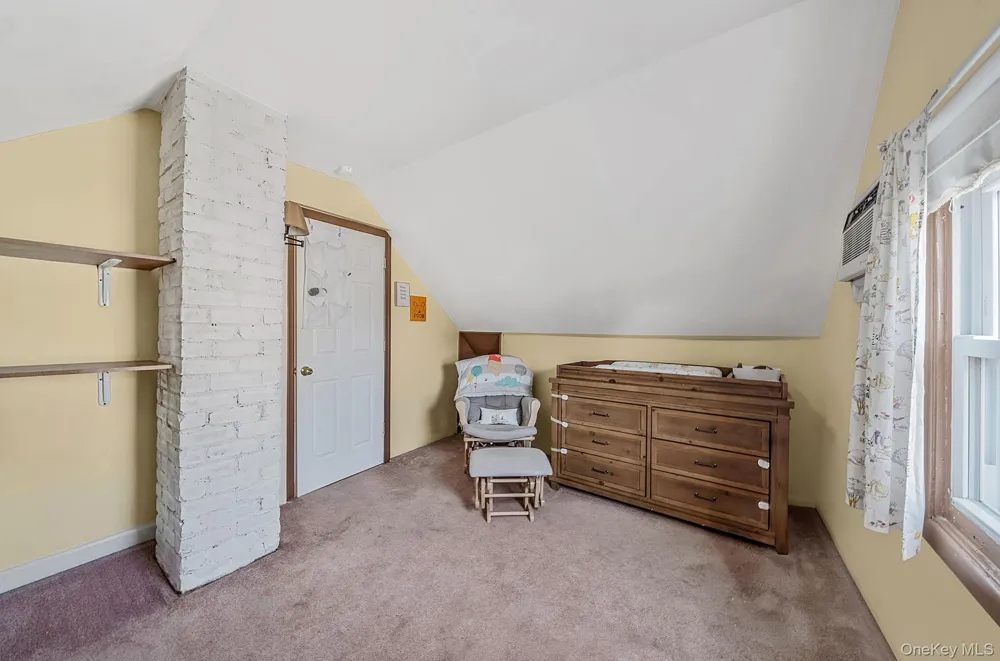96 Slate Lane Levittown, NY 11756