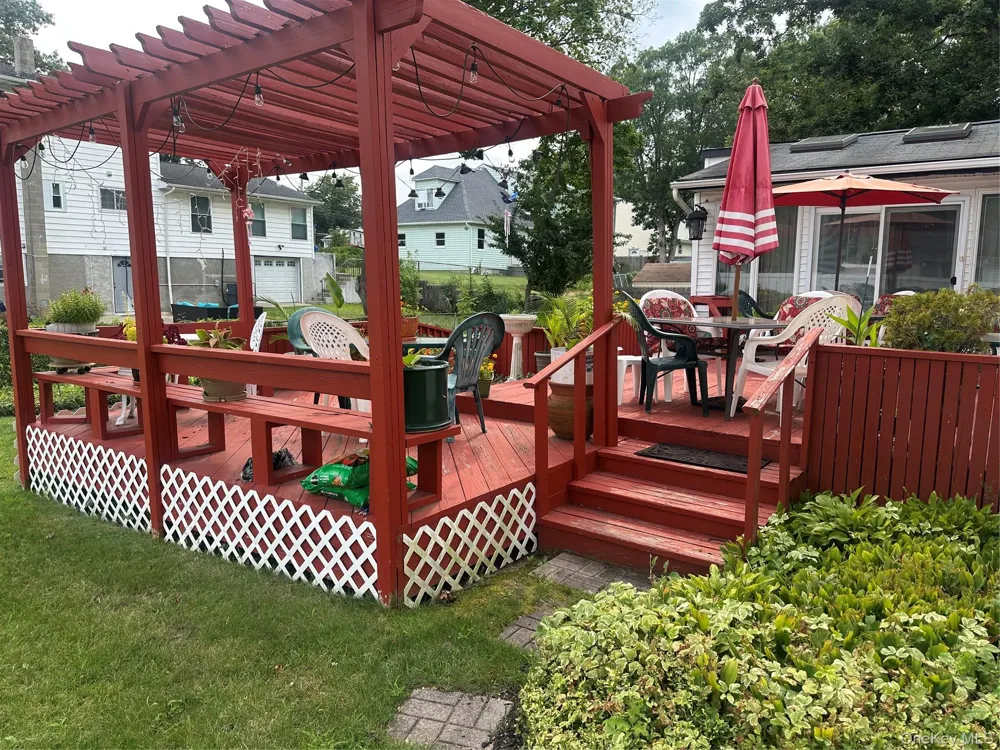 308 Essex Street West Babylon, NY 11704