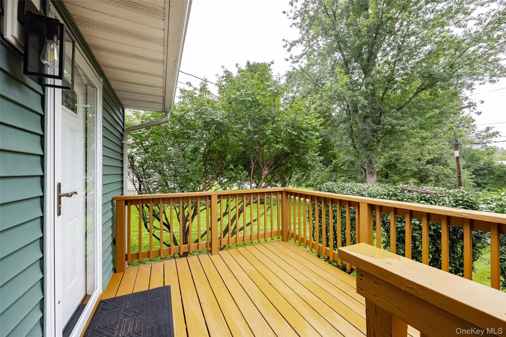 18 Van Wert Place Hyde Park, NY 12538