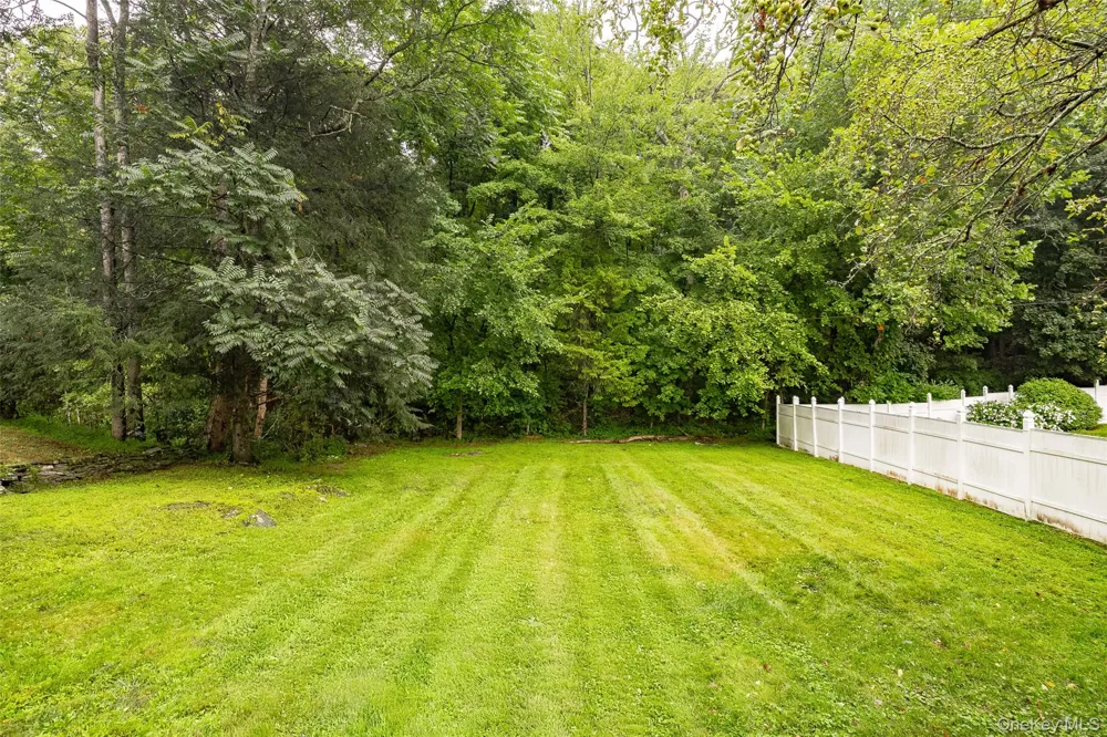 18 Van Wert Place Hyde Park, NY 12538