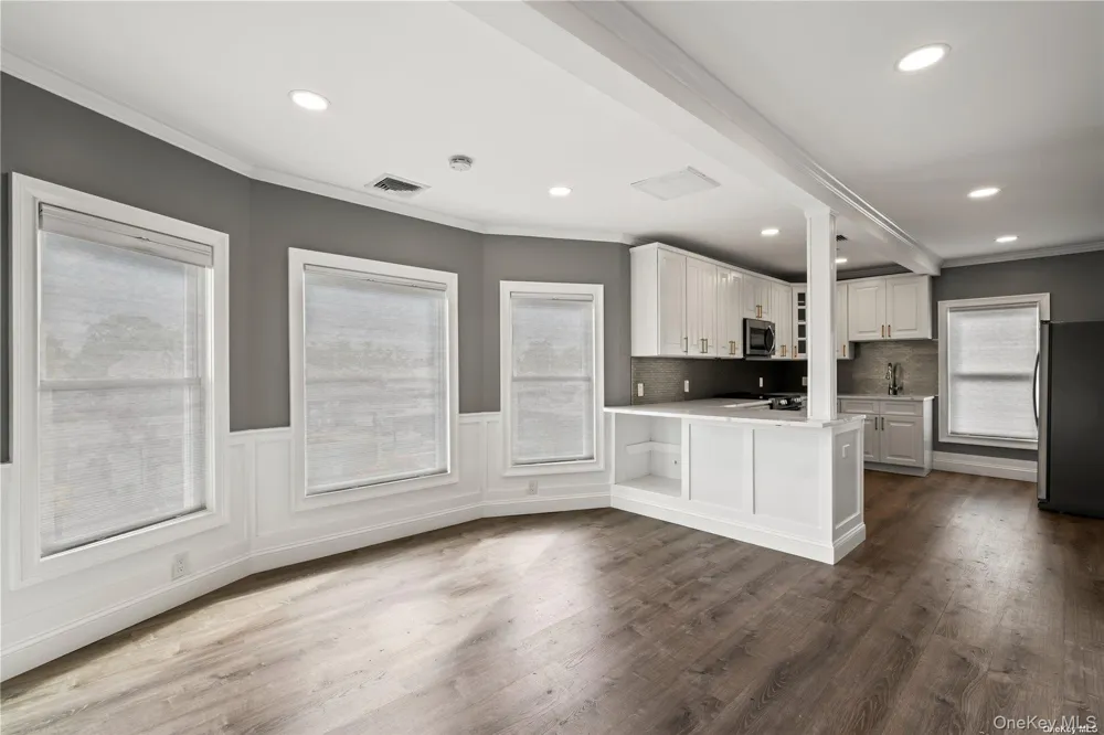 7 Pulaski Road #4 East Northport, NY 11731