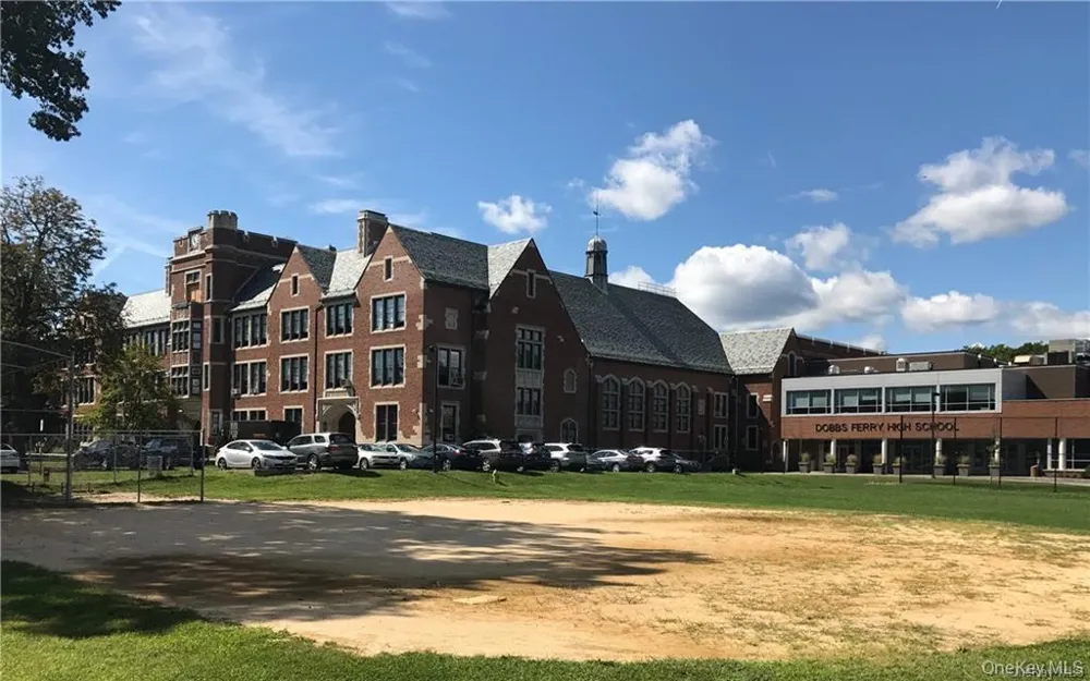 450 Broadway Dobbs Ferry, NY 10522