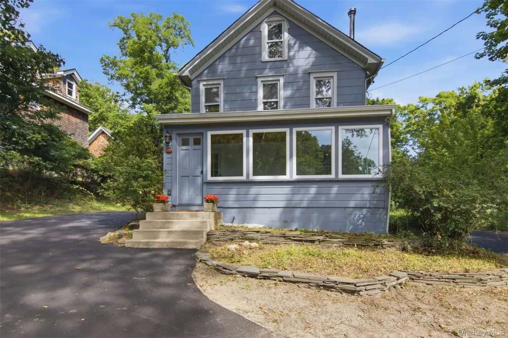 69 Ridgeway Avenue East Setauket, NY 11733