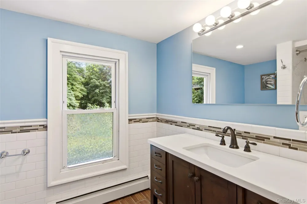 69 Ridgeway Avenue East Setauket, NY 11733