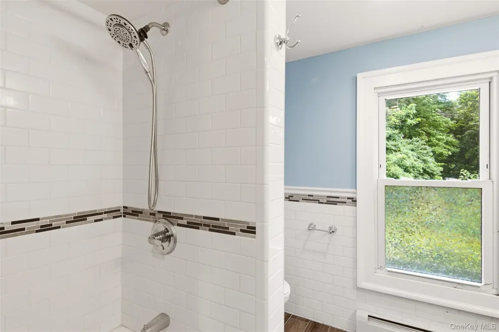 69 Ridgeway Avenue East Setauket, NY 11733