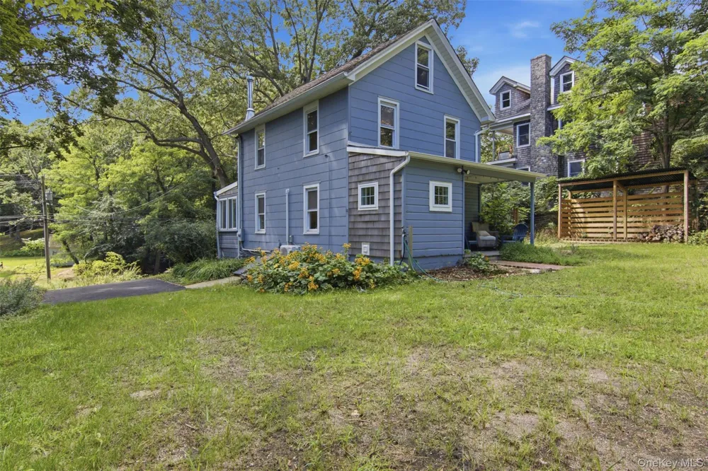 69 Ridgeway Avenue East Setauket, NY 11733