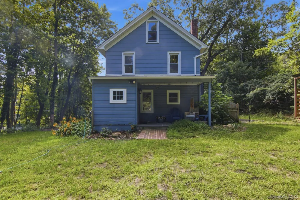 69 Ridgeway Avenue East Setauket, NY 11733