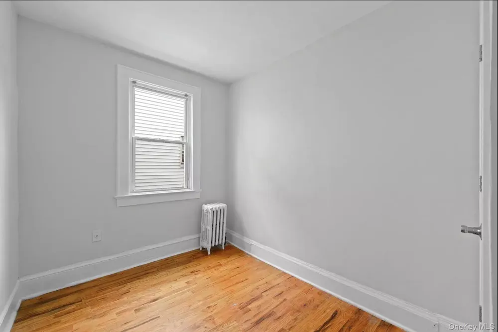 243 Maple Avenue #1B Rockville Centre, NY 11570