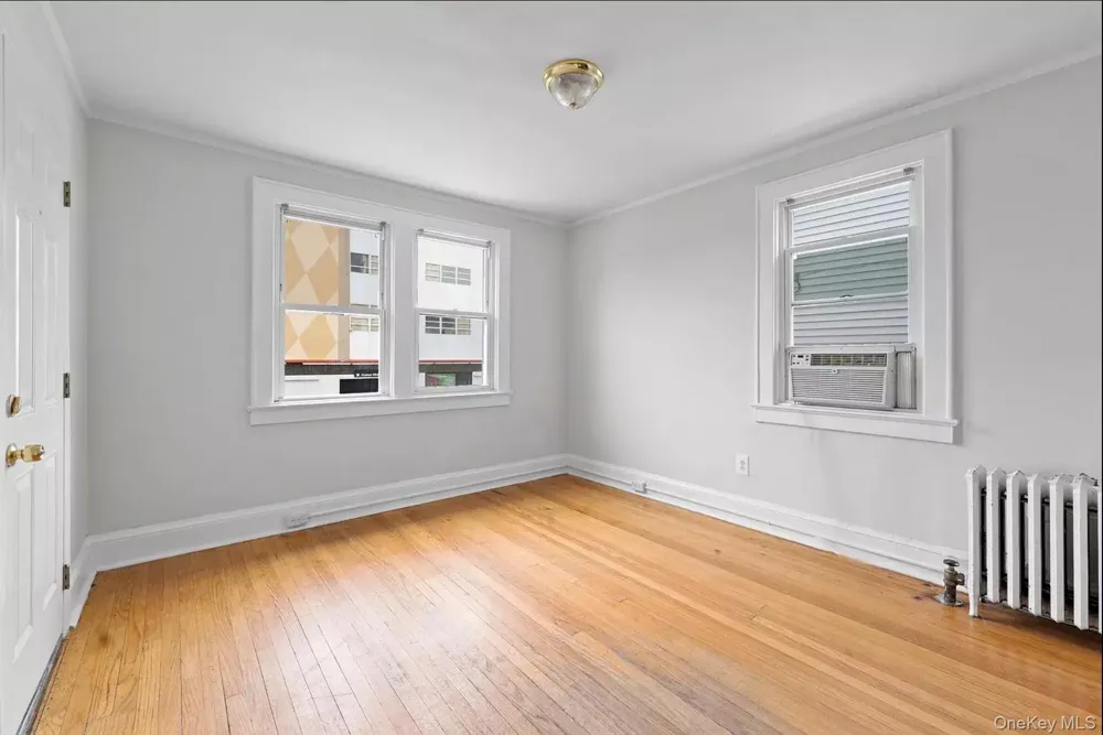 243 Maple Avenue #1B Rockville Centre, NY 11570