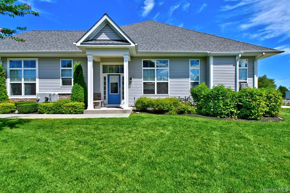 131 Grace Hall Lane Yaphank, NY 11980