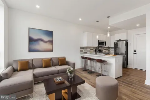 2214 FRONT STREET #202