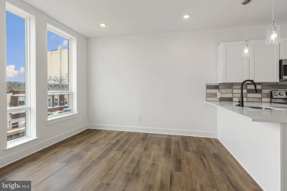 2214 FRONT STREET #202 Philadelphia, PA 19133