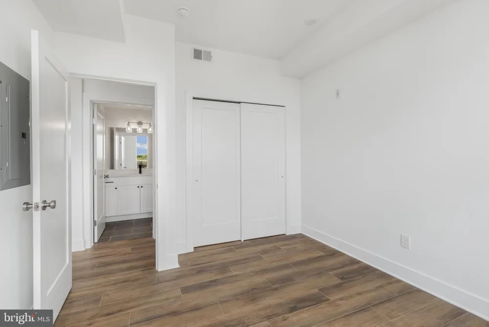 2214 FRONT STREET #202 Philadelphia, PA 19133