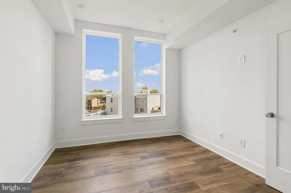 2214 FRONT STREET #202 Philadelphia, PA 19133
