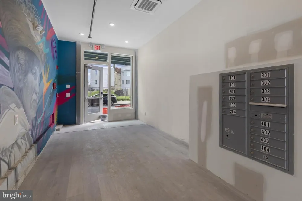 2214 FRONT STREET #202 Philadelphia, PA 19133