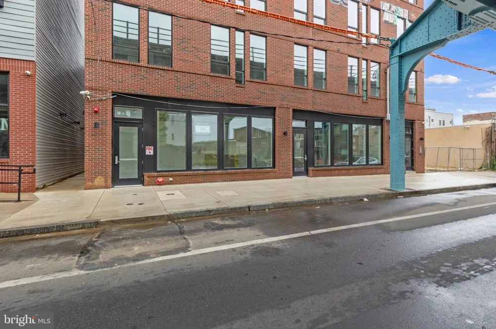 2214 FRONT STREET #202 Philadelphia, PA 19133