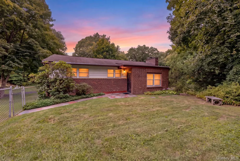 207 Horton Lane Port Ewen, NY 12429