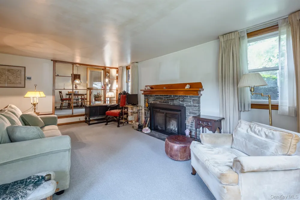 207 Horton Lane Port Ewen, NY 12429