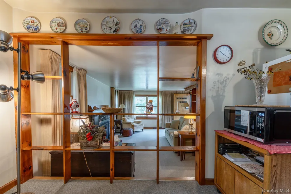 207 Horton Lane Port Ewen, NY 12429