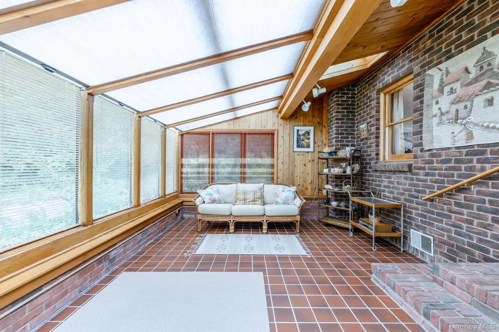 207 Horton Lane Port Ewen, NY 12429