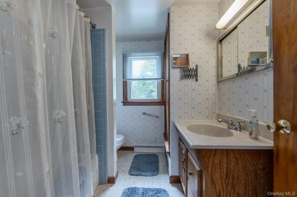 207 Horton Lane Port Ewen, NY 12429