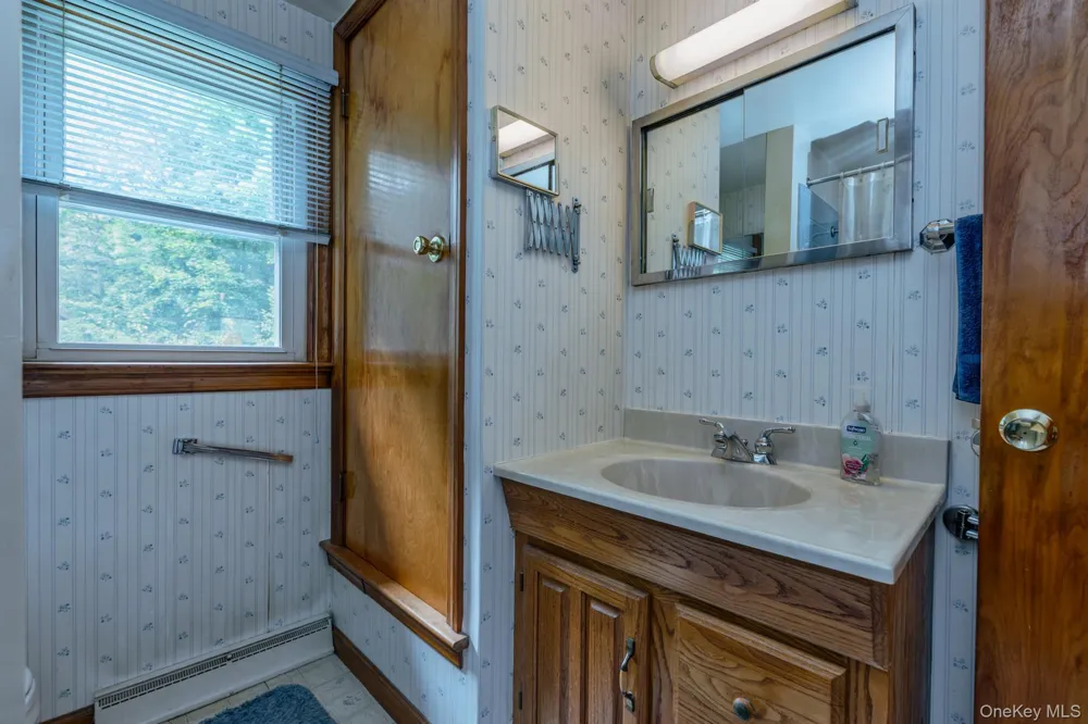 207 Horton Lane Port Ewen, NY 12429