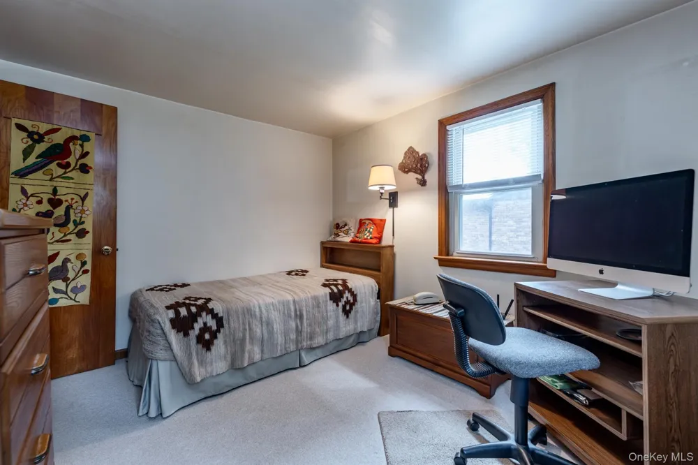 207 Horton Lane Port Ewen, NY 12429