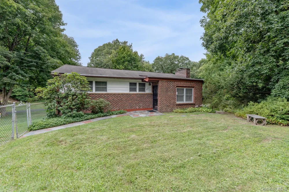 207 Horton Lane Port Ewen, NY 12429